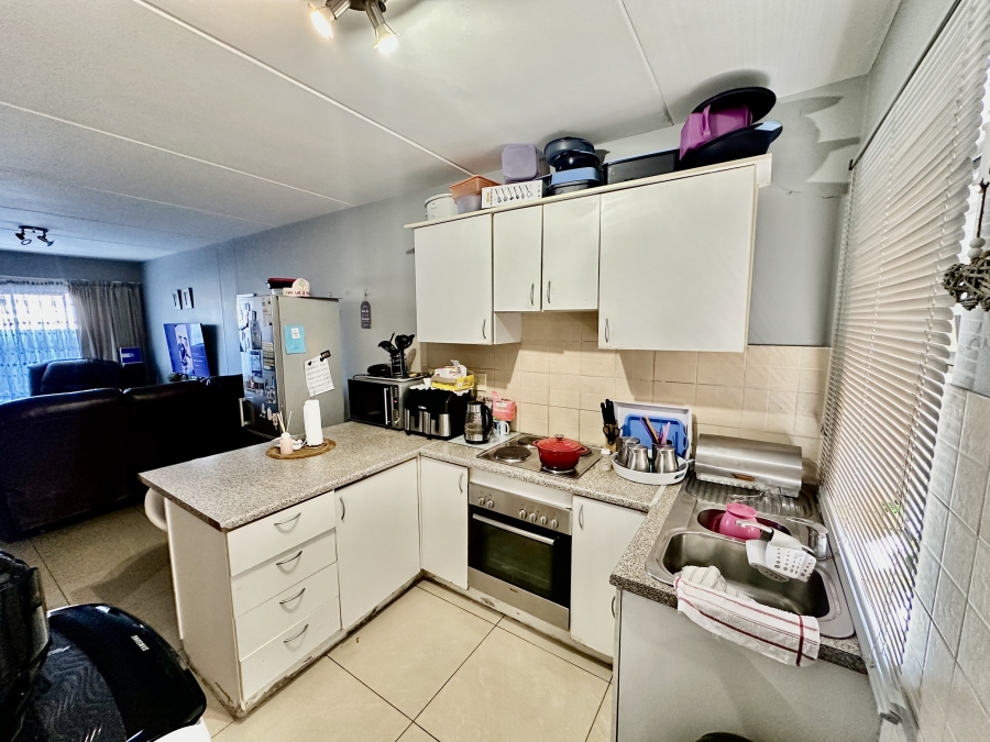2 Bedroom Property for Sale in Klipkop Western Cape